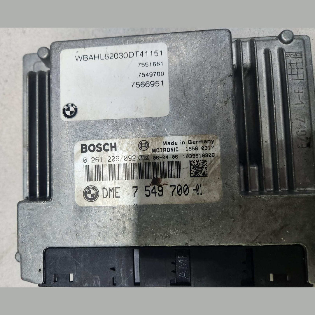 2006-2008 BMW 750i E65 E66 N62B48 V8 Engine Control Module 7549700 RHD ECU SET