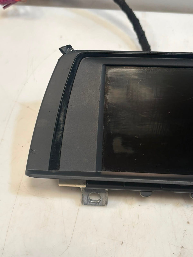 BMW  1' 2' F22 F23 F87 F20 F21 Central Information Display Screen 9270392 OEM