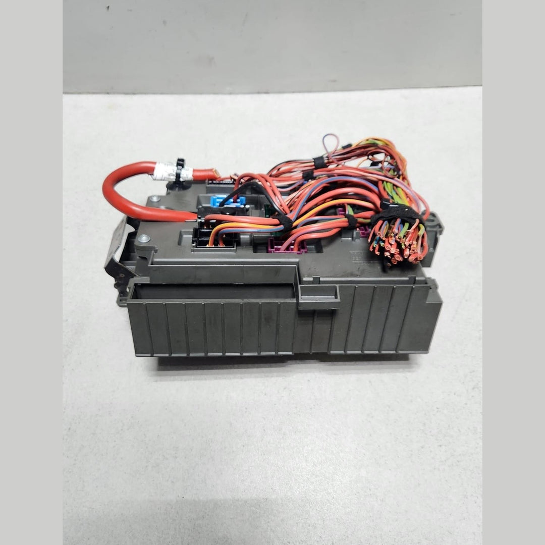 BMW Z4 E89 Power Distribution Fuse Box Front Plastic Metal 9154971 OEM