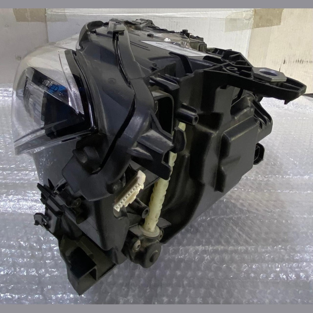 OEM BMW 7 Ser G11 G12 LCI Adaptive LED ECE Headlight LHS LHD 7214961 No module