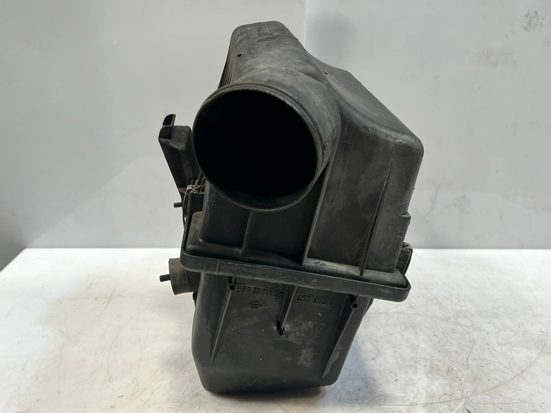 1991 BMW 5' 325e E30 M20 E28 E34 Mass Air Flow Sensor 0280202083 OEM