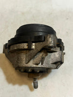 Load image into Gallery viewer, 2015-2017 BMW X3 F25 X4 F26 2.0L RIGHT Engine Mount MOTOR 6868490 OEM