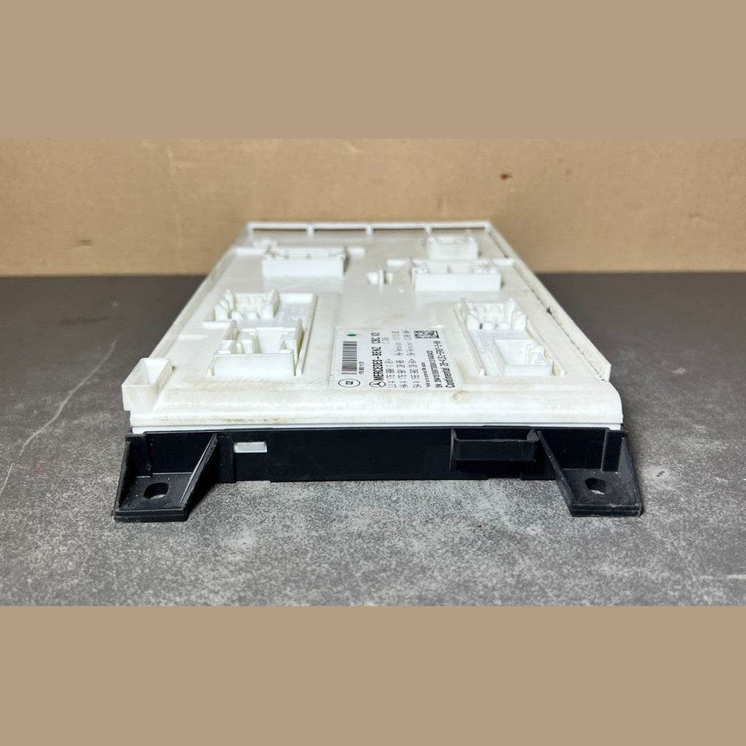 Mercedes-Benz W176 A-Class Front SAM Control Module Unit A176 9001101 OEM