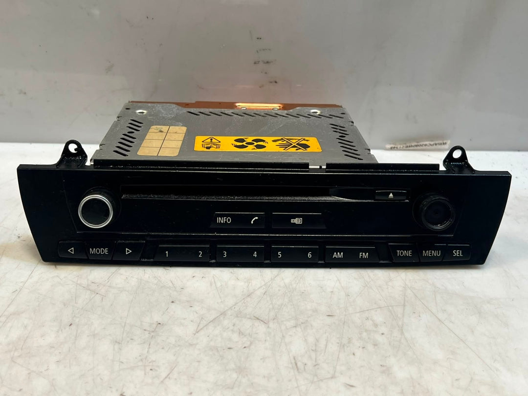 2004-2010 BMW X3 E83 Radio Receiver Am Fm Cd Player 9205282 OEM