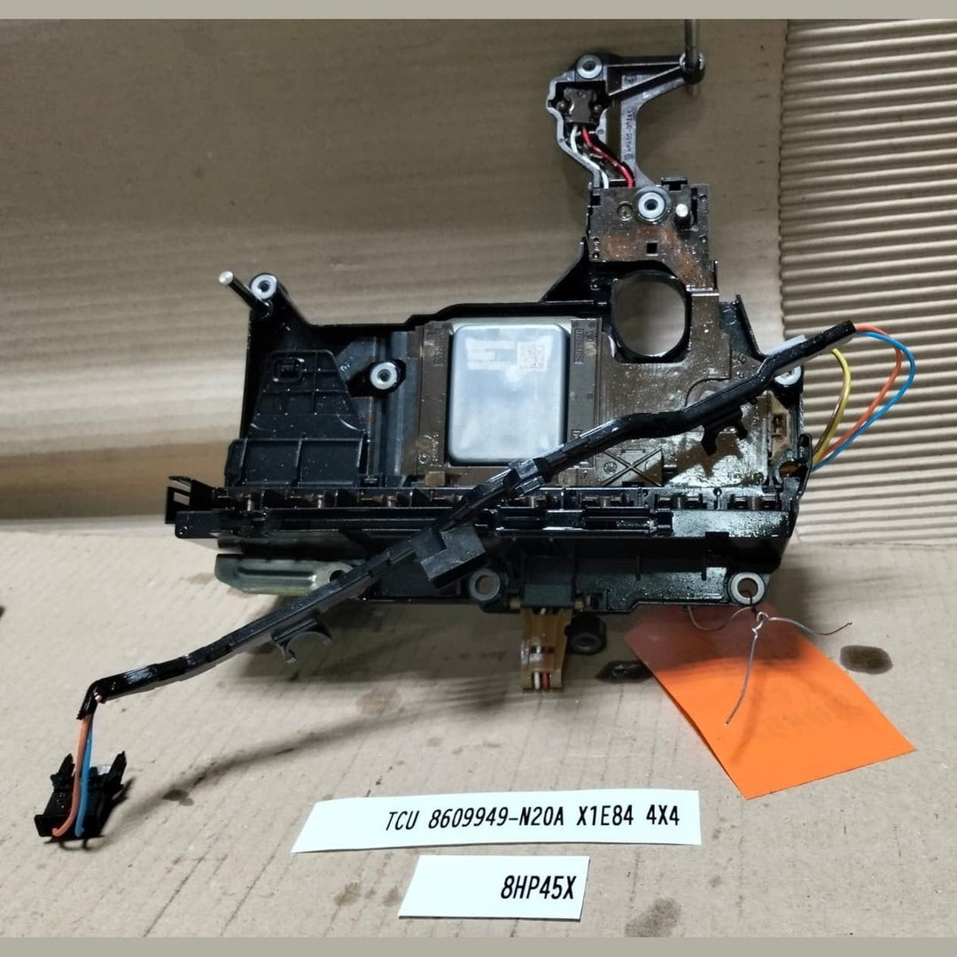 2013-2015 BMW X1 E84 28iX AWD 2.0L 8HP45 TRANSMISSION MECHATRONIC 0260550075 TCM