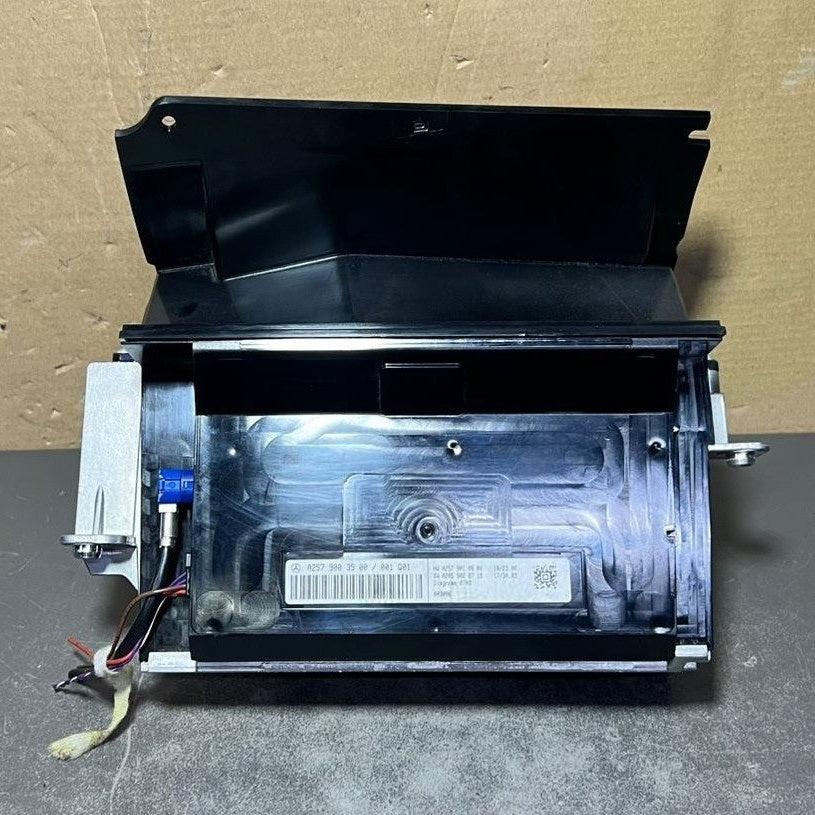17-21 Mercedes W213 CLS450 Dash Head-Up Display Monitor Unit A257 9003500 OEM