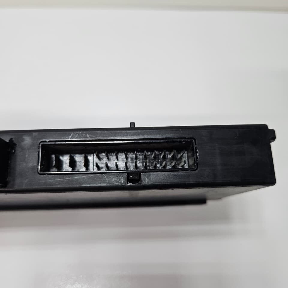 BMW E87 Junction Box ECU Body Control Module Unit H2 PL2RR JBBFE 9253482 OEM