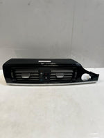 Bild in die Galerieansicht laden, 2016 BMW X3 F25 and X4 F26 Center Console Air GRILLE Vent 9303407 OEM