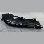 Bild in die Galerieansicht laden, OEM BMW 7 Series G70 Headlight Upper LED Front 9879936 Right Side Used 15-20 km