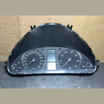 Bild in die Galerieansicht laden, 03-06 Mercedes-Benz W203 C-Class Instrument Cluster Speedometer A203 5408747 OEM