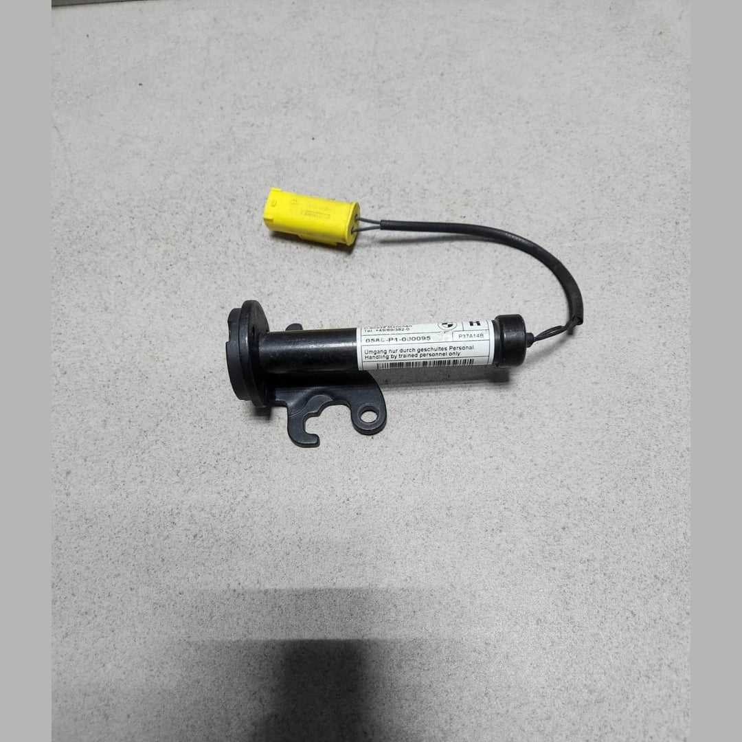 BMW  5 Series F10 F11 Bonnet Actuator Right Pedestrian Protection 7263056 OEM