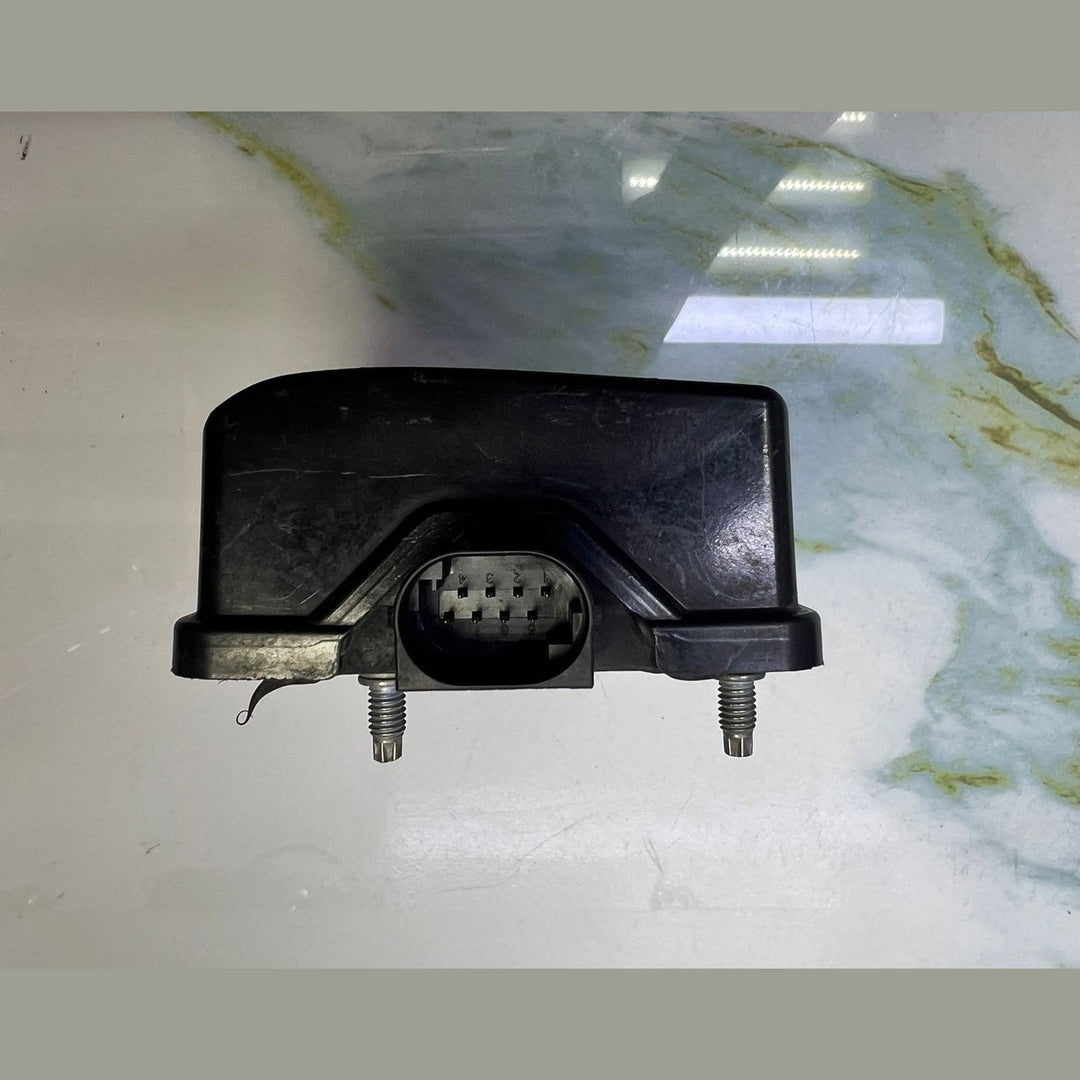 Mercedes Distronic Radar Sensor Module A2129004603 W212, W204, W166, and W218