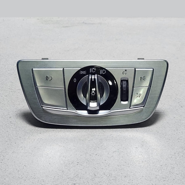 2016-2018 BMW 740i Headlight Switch 9388937 7 Series G11 G12 