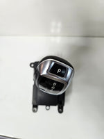 Bild in die Galerieansicht laden, 2011 BMW 750i Automatic Transmission Gear Shifter 9239504
