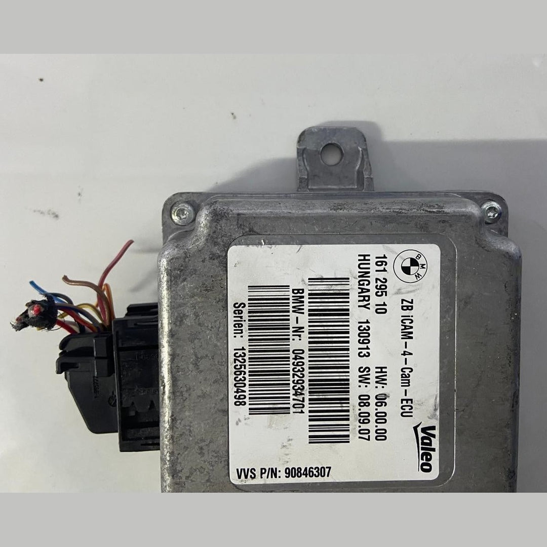 OEM BMW X3 X4 F25 F15 F16 SURROUND VIEW CAMERA CONTROL MODULE 9329347