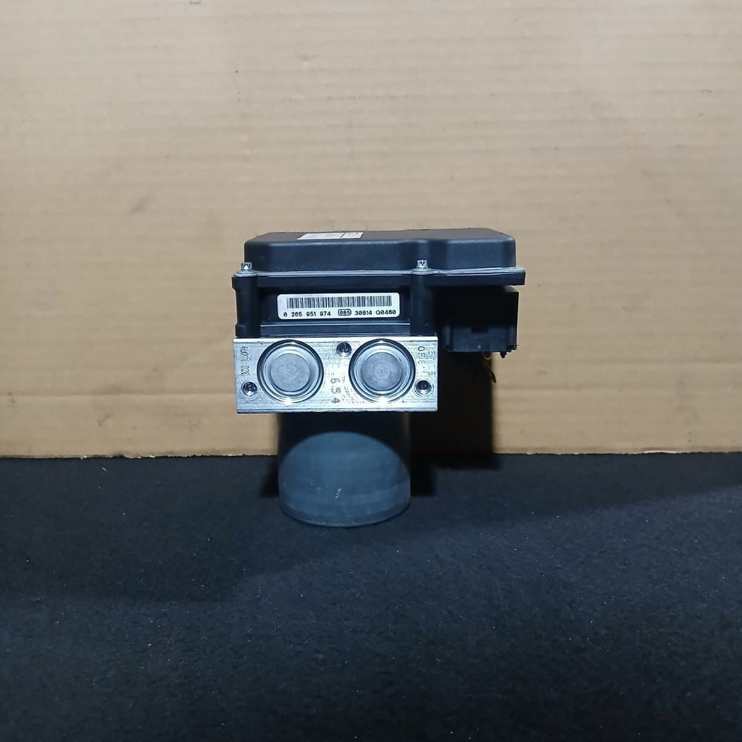 OEM BMW X1 E84 And E90  Hydraulic Unit ABS Pump Module 6860214