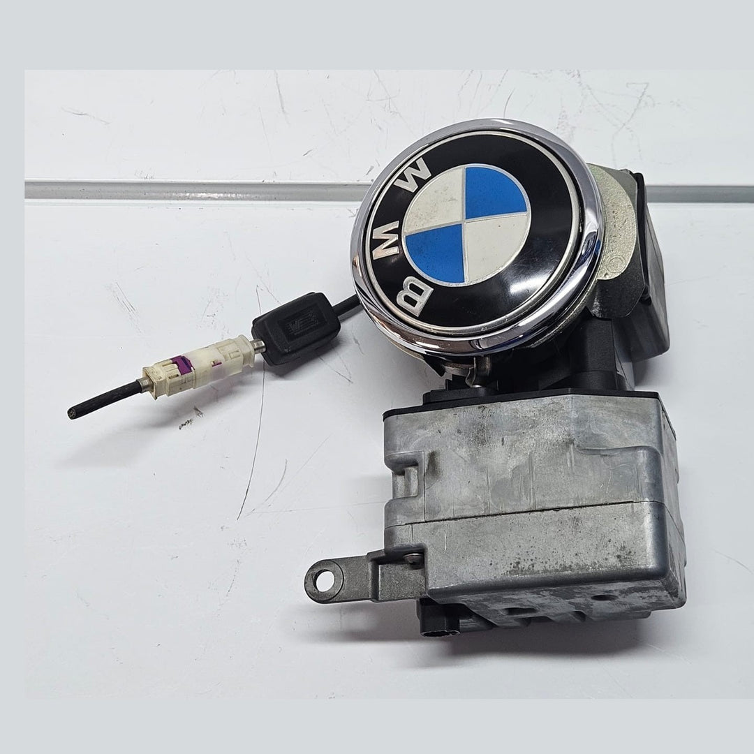 BMW 6 SERIES F06 F12 F13 REAR VIEW REVERSING CAMERA WITH CASING BADGE 7308625