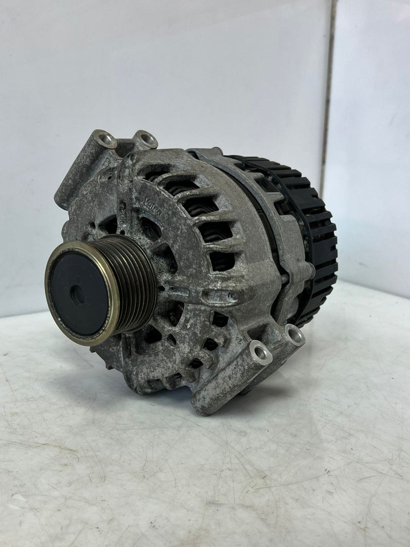 BMW 3 Series F30 5 Series F10, and 7 Series Active Hybrid Alternator 7622372 OEM