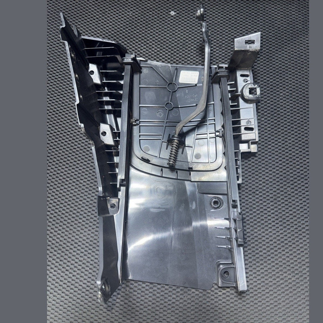 Bmw 650 2010-2012 Convertible Roof Rod Mechanism Cover Rear Right 7278317