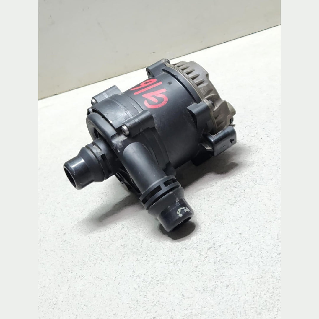 BMW Auxiliary Water Pump Electric 8638237 5 Series G30 8 Series G15 OEM
