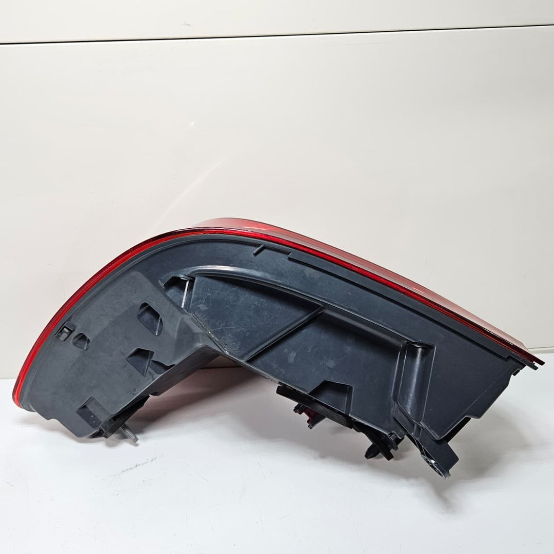 BMW 2016-2018 7-Series G11 G12 Taillight Left Side 7342963 USED