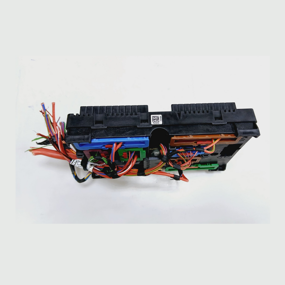 BMW 330I M340 G20 G22 POWER SUPPLY FUSE BOX CONTROL MODULE 8734161 OEM