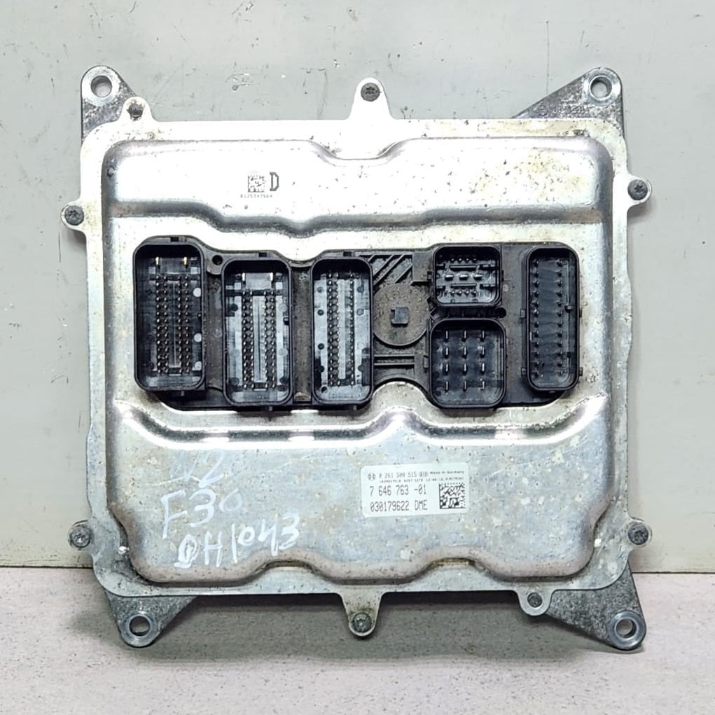 2012-2018 BMW 320i Engine Control Unit 7646763 F25 F30