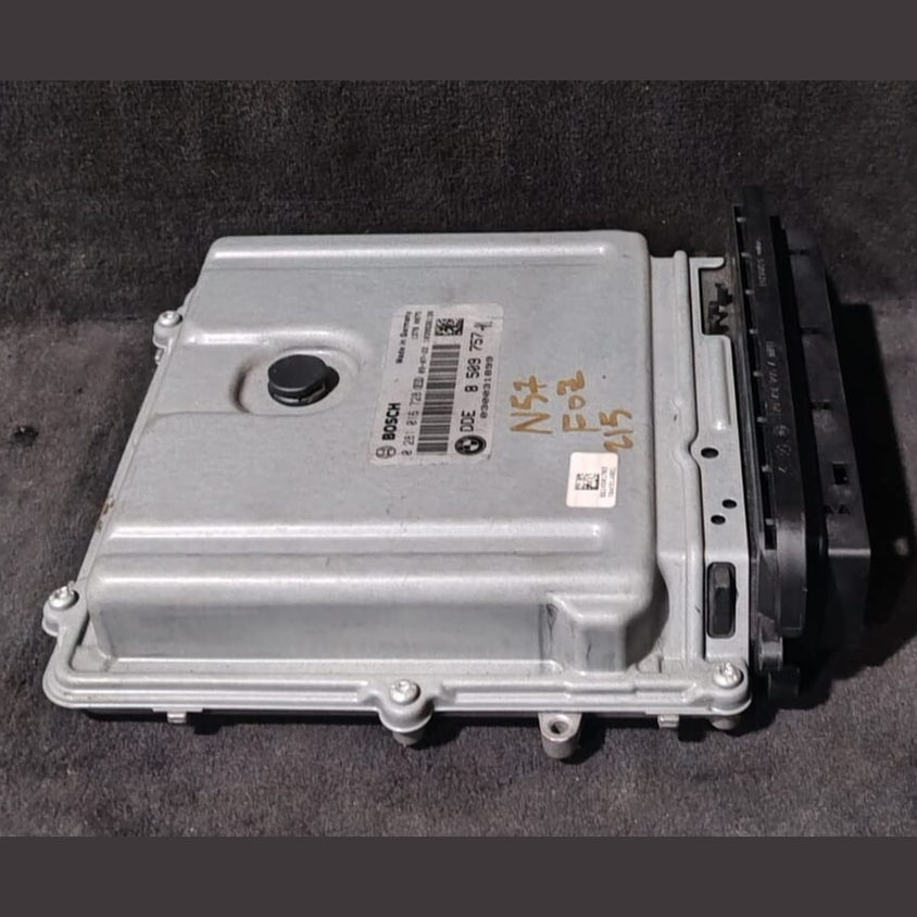 BMW 5 7 SERIES F01 F02 F10 F07 N57 D30A ENGINE CONTROL AUTOMATIC - DDE  8509757