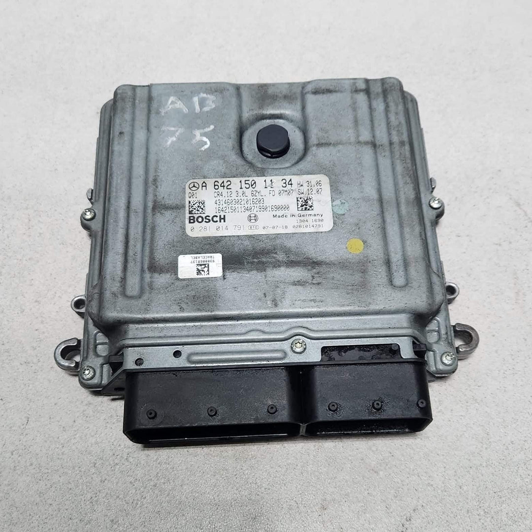 Benz Engine Control Unit A6421505834