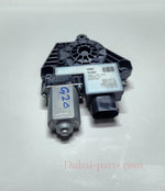 Bild in die Galerieansicht laden, 18-23 BMW X3 Front Left Window Regulator Motor 7457250 X3 G01 OEM