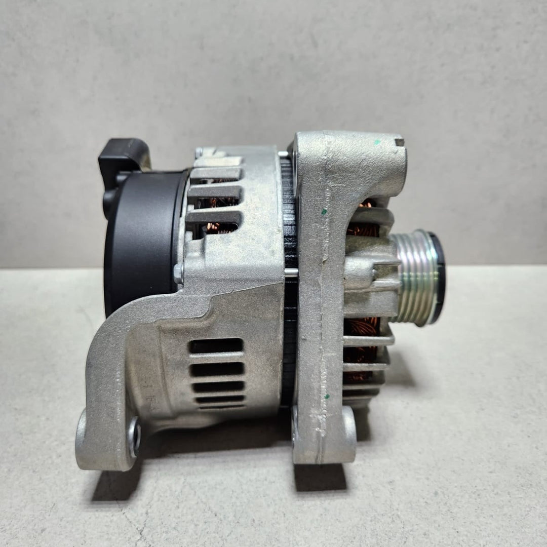 2015-2019 BMW X6 Alternator 8570675 X5 F15 and X6 F16 N57 DIESEL 