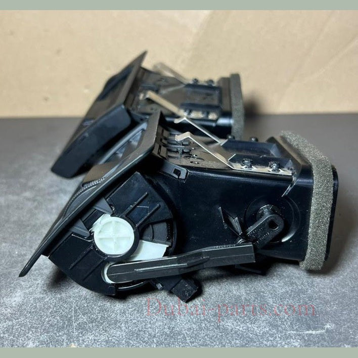 08-10 Mercedes W204 Class Front Dashboard Left \ Right Heater A/C Air Vent