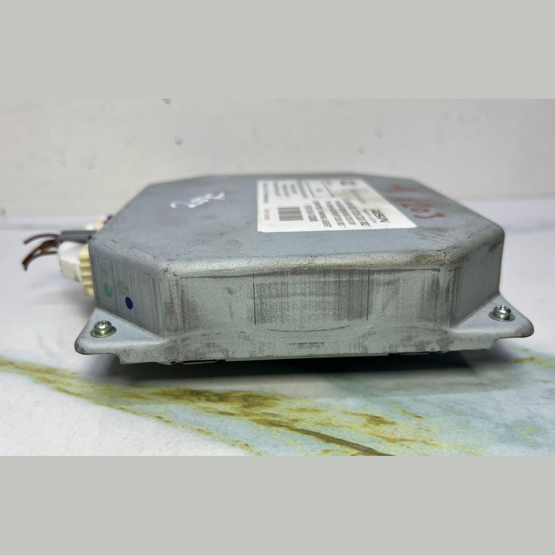 Mercedes-Benz W204 C-Class Rear-View Camera Control Module Unit A204 8207226 OEM