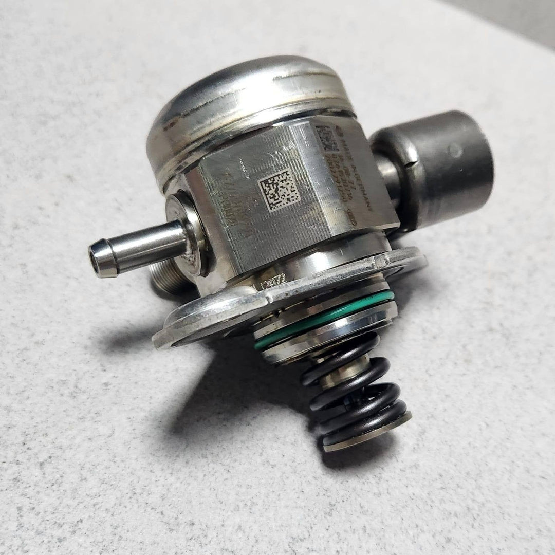Mercedes-BenzHigh Pressure Fuel Pump A2740700501 W204 W205 W212 W213 C207
