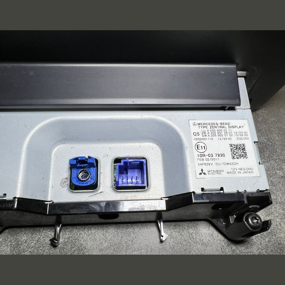 14-18 Mercedes-Benz W205 C-Class Navigation Display Screen Monitor A205 9002211