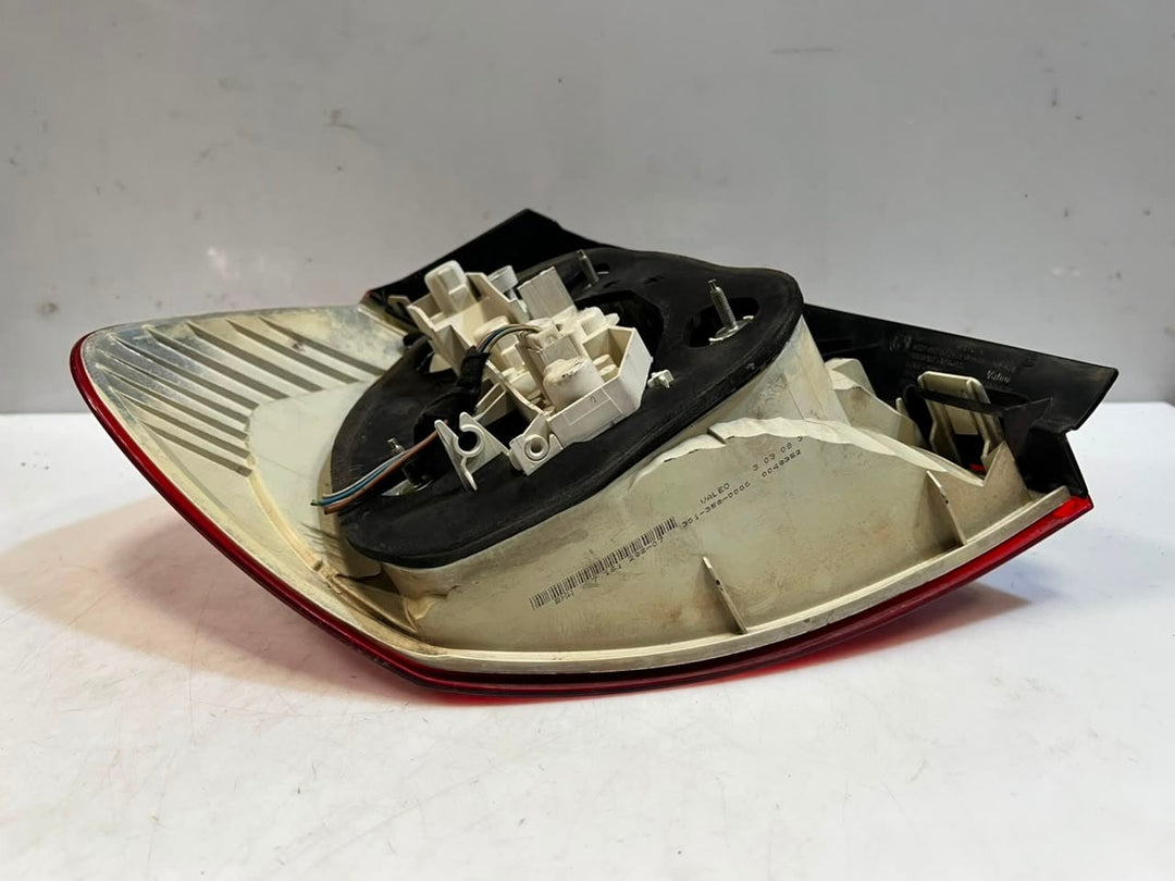 BMW 1' E81 E87 LCI 120i Rear Tail Light  RIGHT LEFT BACK LIGHT 7181298 7181297 