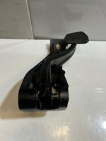 Bild in die Galerieansicht laden, 2022 BMW iX I20 xDrive 40 Brake STOP Pedal BRACKET 6893659 OEM