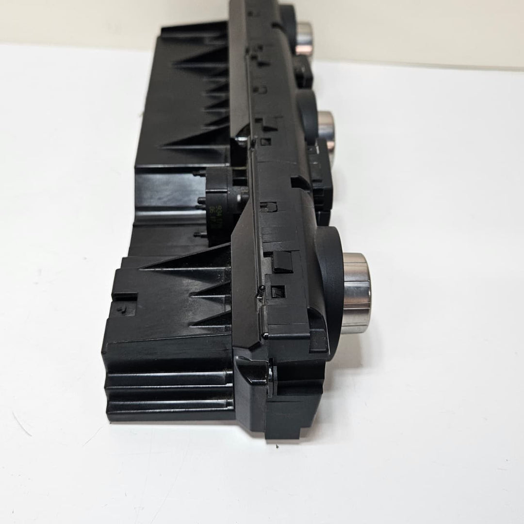 2005 BMW E60, E61, E63, E64 Control Unit Automatic Air Conditioner 9122398
