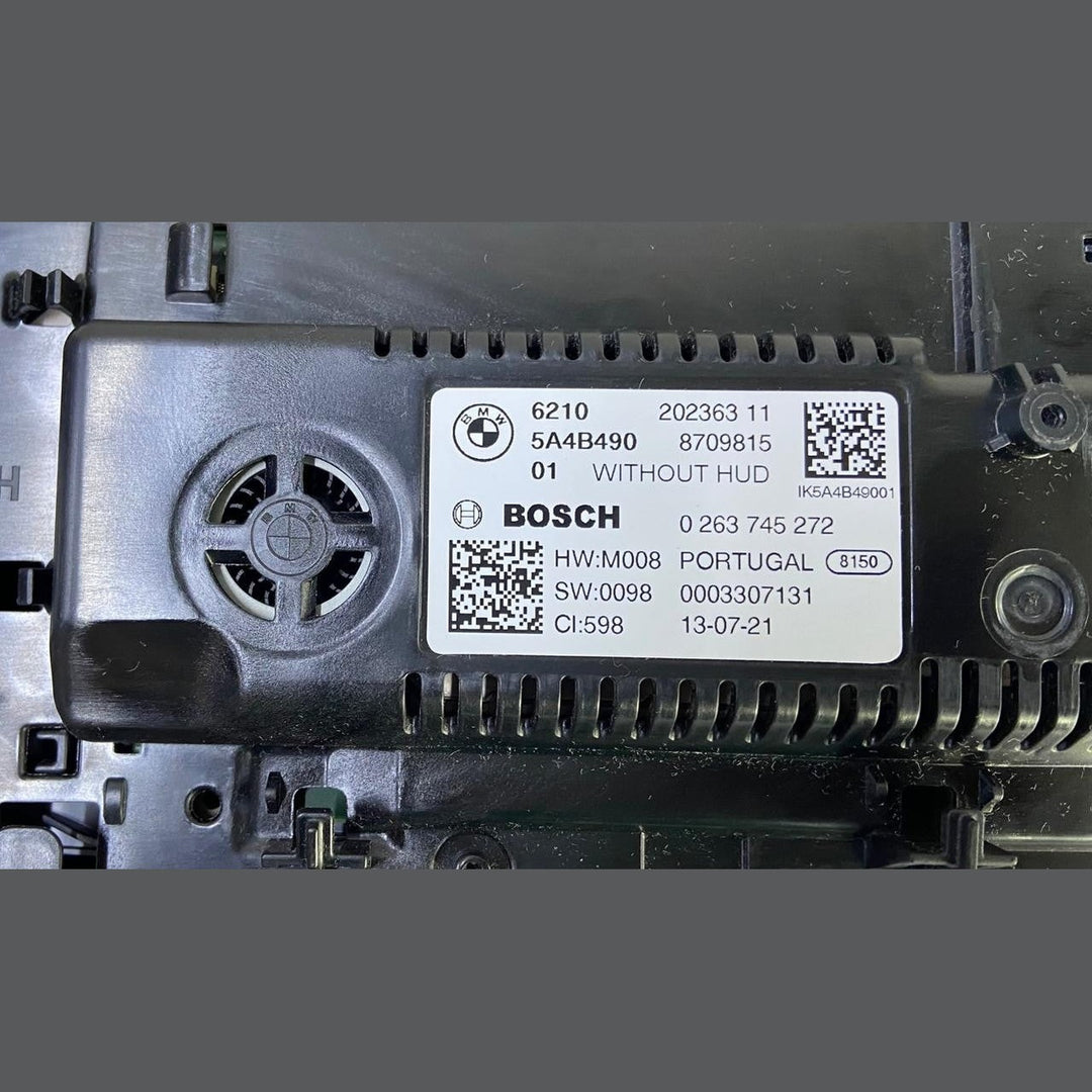 OEM BMW 5 G30 520d Instrument Cluster Speedometer 0263745272 5A4B490 BOSCH