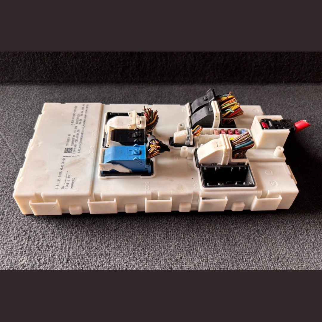 BMW 320d DIESEL N47N F30 F32 F34 F36 2013 ENGINE CONTROL DDE ECU SET  8573259
