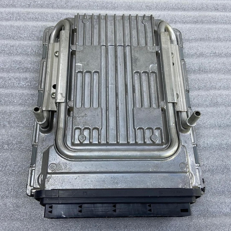 OEM BMW F02 N63 DME ENGINE CONTROL UNIT ECU ONLY MSD85.0 7613202 CONTINENTAL