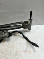 Bild in die Galerieansicht laden, 2010-2015 BMW X1 E84 Front Windshield Wiper Motor And Linkage 2992466 OEM