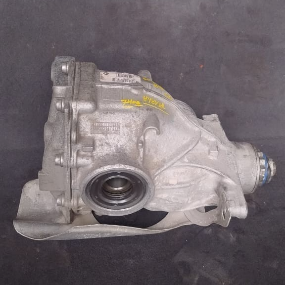 BMW G11/G12 7-SERIES REAR DIFFERENTIAL CARRIER (3.08 RATIO) P/N 8630826