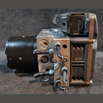 Bild in die Galerieansicht laden, BMW F01 F02 DSC ANTI LOCK BREAKING SYSTEM Hydraulic  Pump Unit Module - 6795069