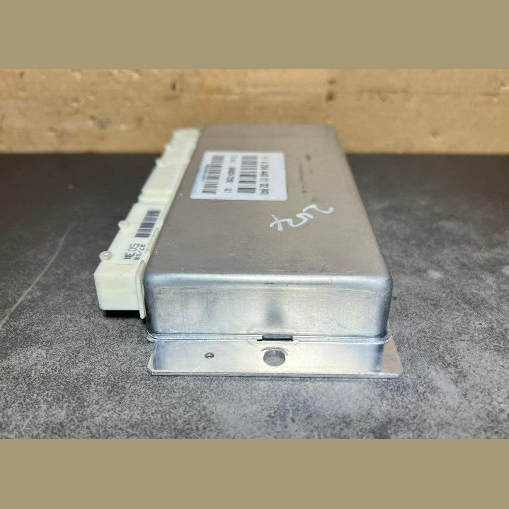 08-12 Mercedes W204 C-Class Air Airmatic Suspension Control Module A204 4400102