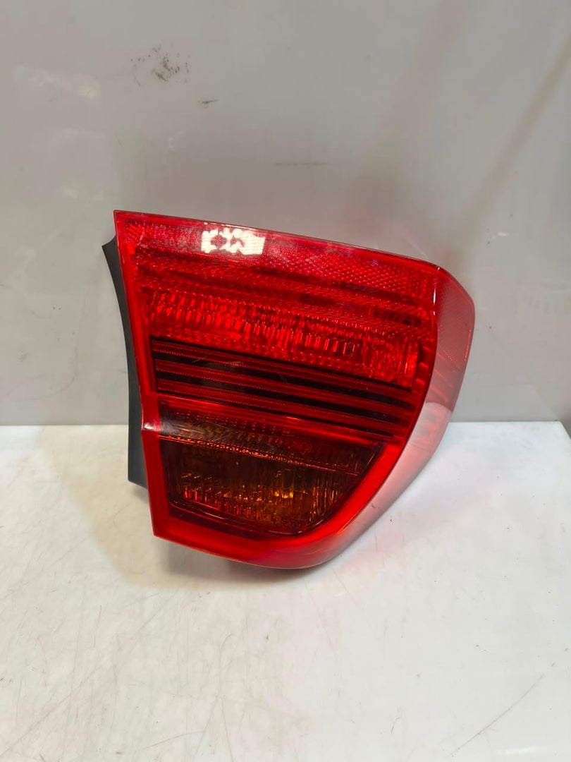 BMW 3' 328i E90 E92 E93 Rear Left Taillight 6937457, 6937458, 6937459, 6937460