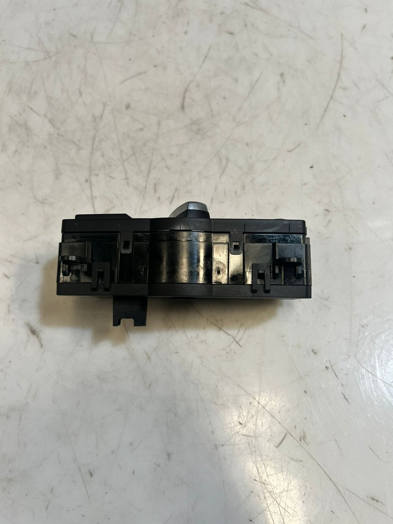 BMW 5 Series F10 F11 Headlight Switch Control Unit 9192746 OEM