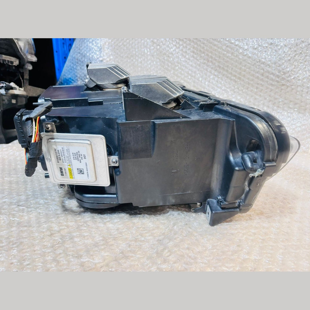 BMW F10 F11 M5 2009-2013 ADAPTIVE XENON HEADLIGHT RIGHT SIDE GENUINE RHD