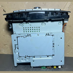 Bild in die Galerieansicht laden, 2012–2014 Mercedes-Benz W212 E-Class Head Unit CD Player A212 9007526 OEM
