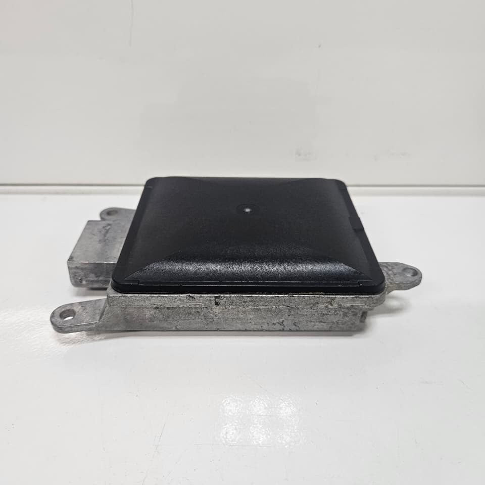 2013-2015 BMW 750Li Blind Spot Lane Change Warning Sensor 6873335